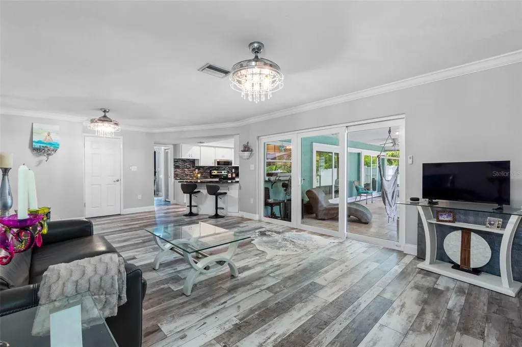 7992 Bayshore Drive Seminole FL 33776