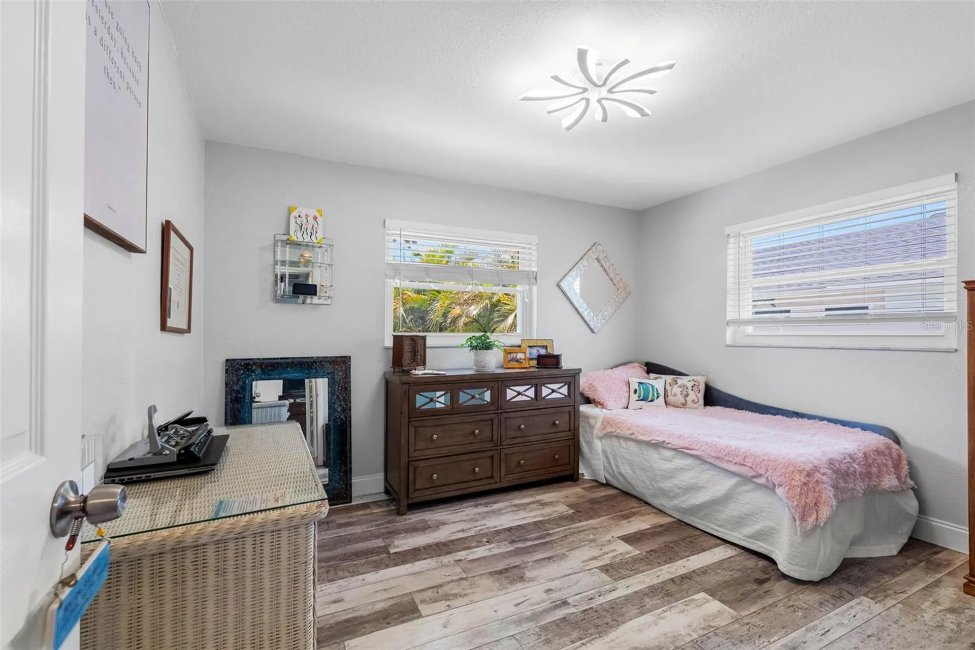7992 Bayshore Drive Seminole FL 33776
