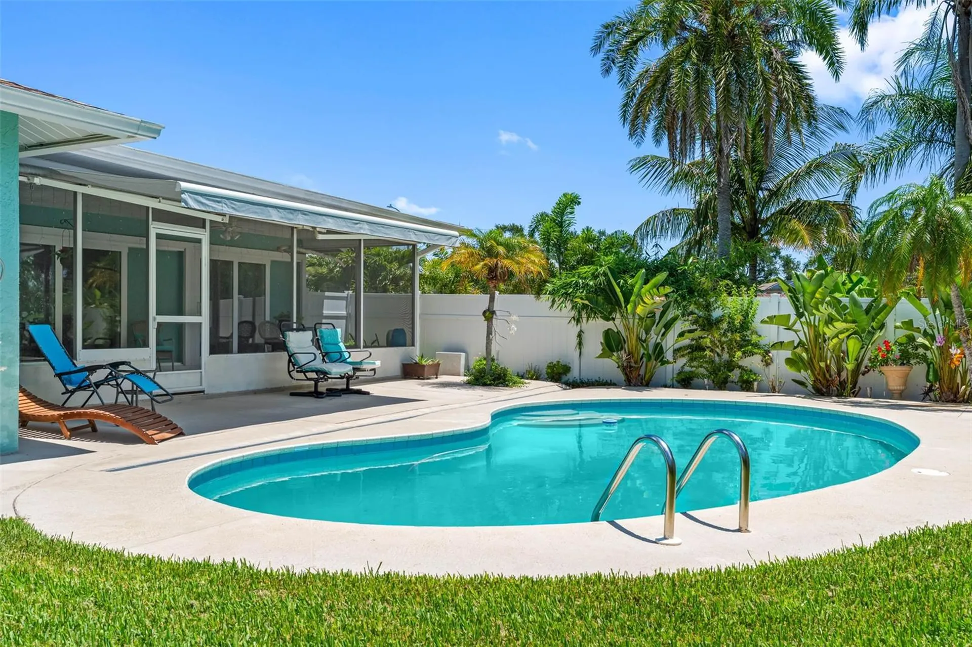 7992 Bayshore Drive Seminole FL 33776