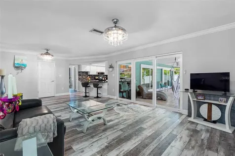 7992 Bayshore Drive Seminole FL 33776