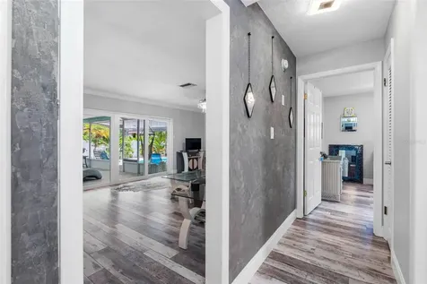 7992 Bayshore Drive Seminole FL 33776