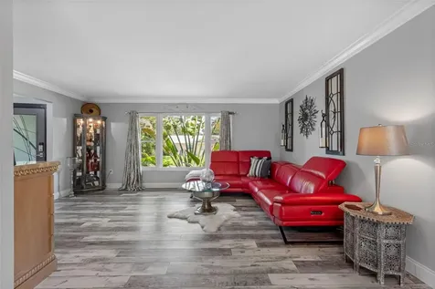 7992 Bayshore Drive Seminole FL 33776