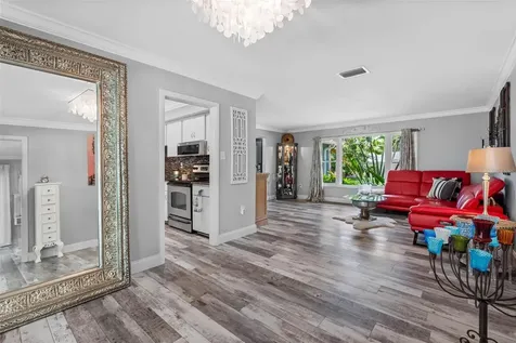 7992 Bayshore Drive Seminole FL 33776