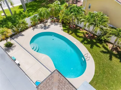 7992 Bayshore Drive Seminole FL 33776