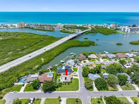 7992 Bayshore Drive Seminole FL 33776