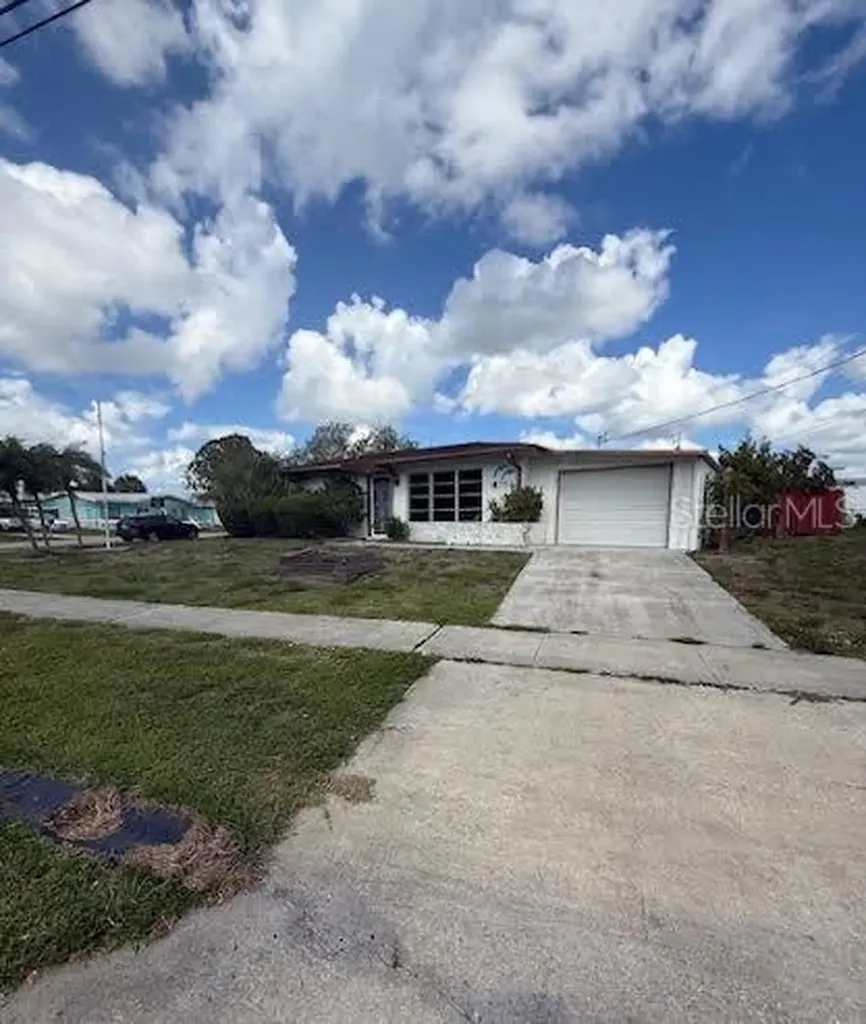 4751 S Biscayne Drive North Port FL 34287