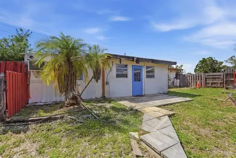 4751 S Biscayne Drive North Port FL 34287