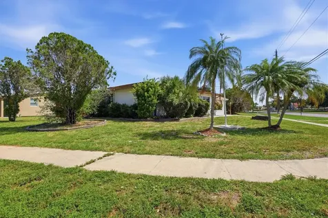 4751 S Biscayne Drive North Port FL 34287