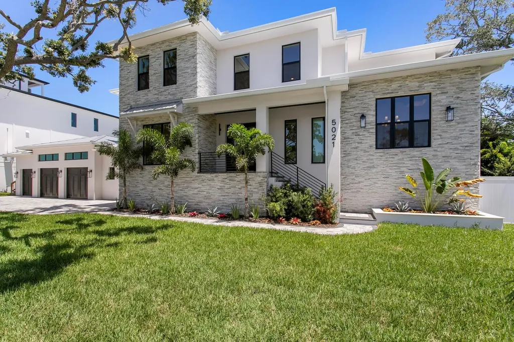 5021 W Leona Street Tampa FL 33629
