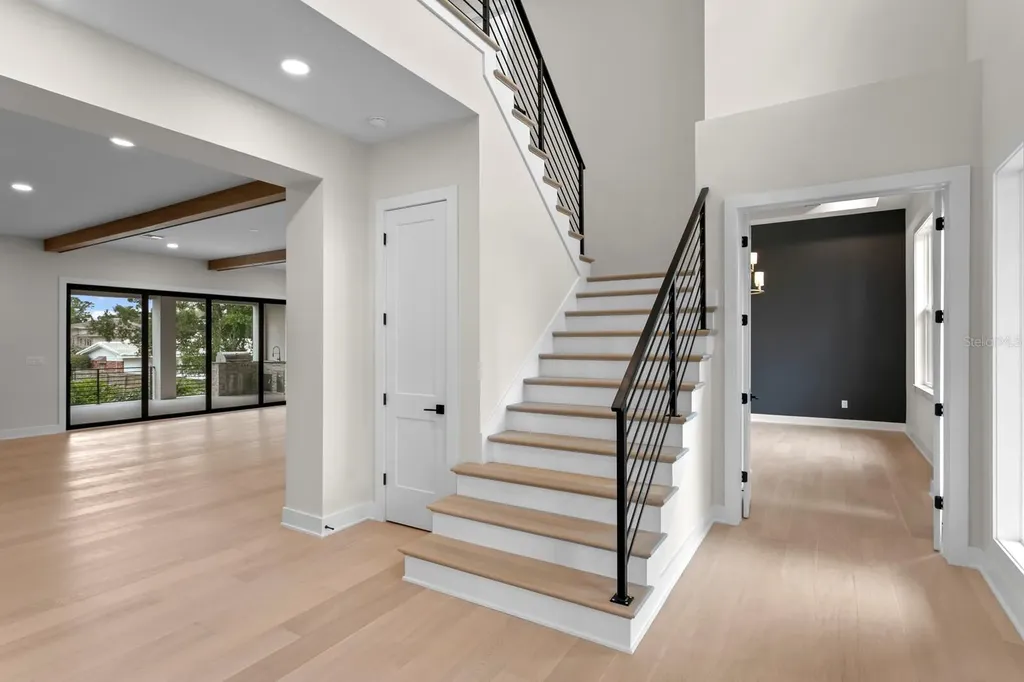 5021 W Leona Street Tampa FL 33629