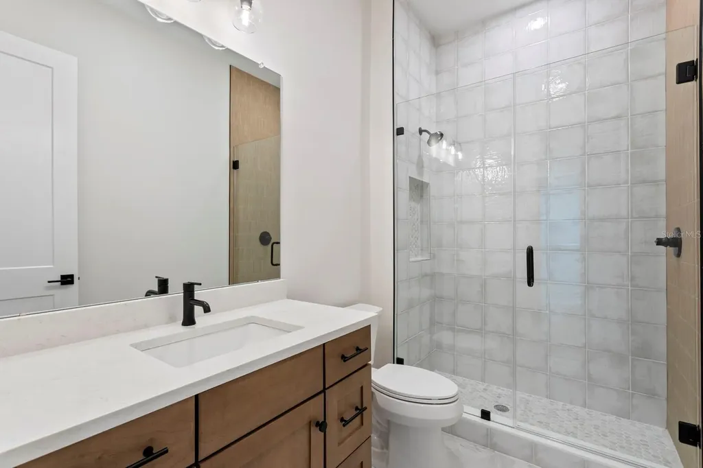 5021 W Leona Street Tampa FL 33629