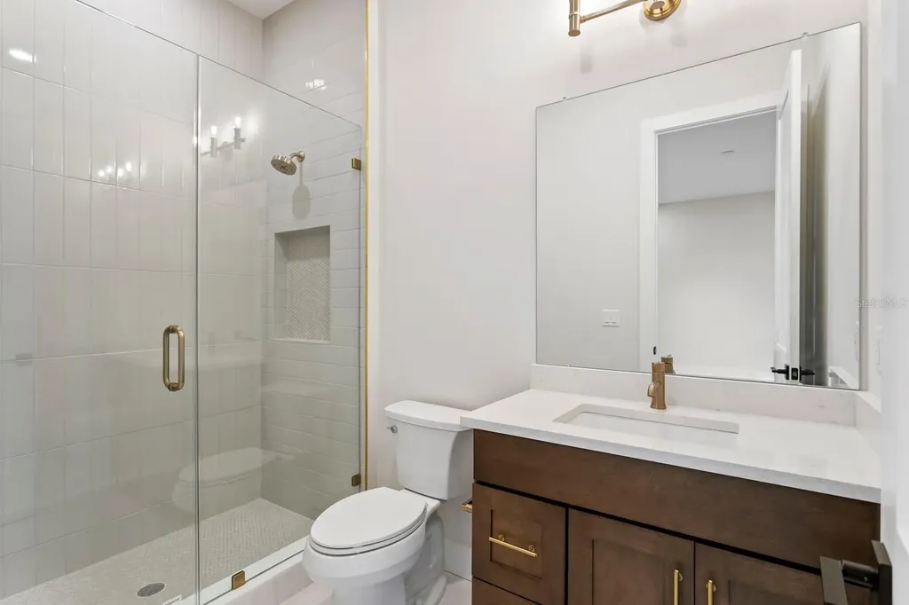 5021 W Leona Street Tampa FL 33629