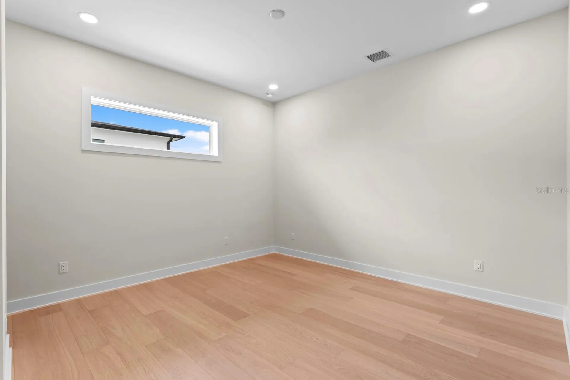 5021 W Leona Street Tampa FL 33629