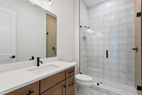 5021 W Leona Street Tampa FL 33629