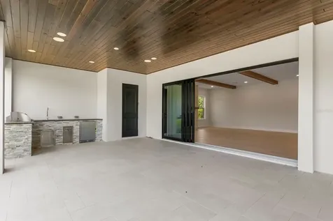 5021 W Leona Street Tampa FL 33629
