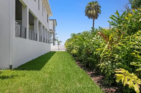 5021 W Leona Street Tampa FL 33629