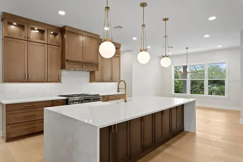 5021 W Leona Street Tampa FL 33629