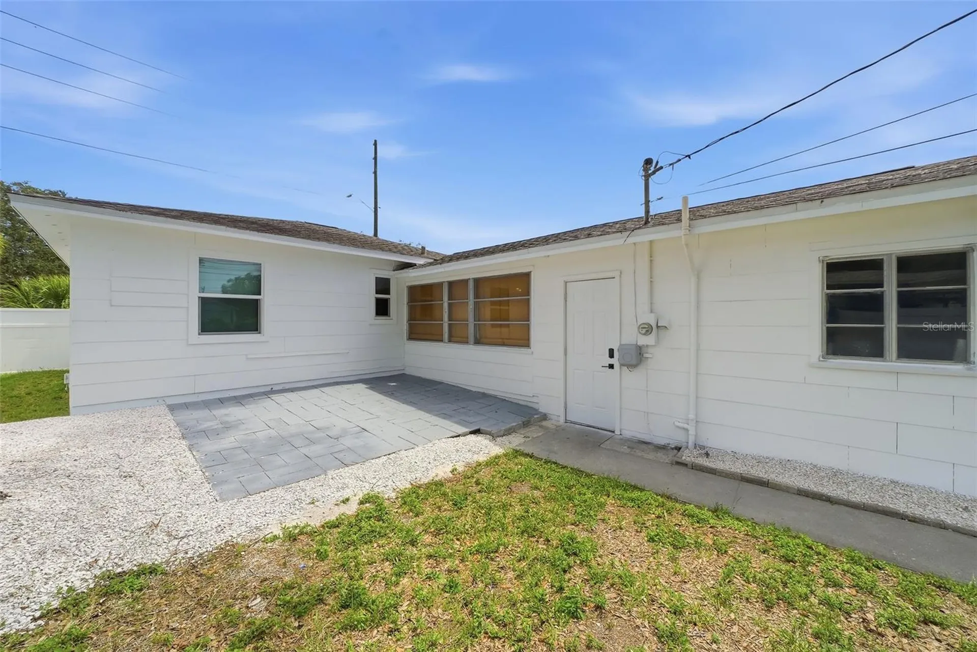646 38th Avenue N St Petersburg FL 33704