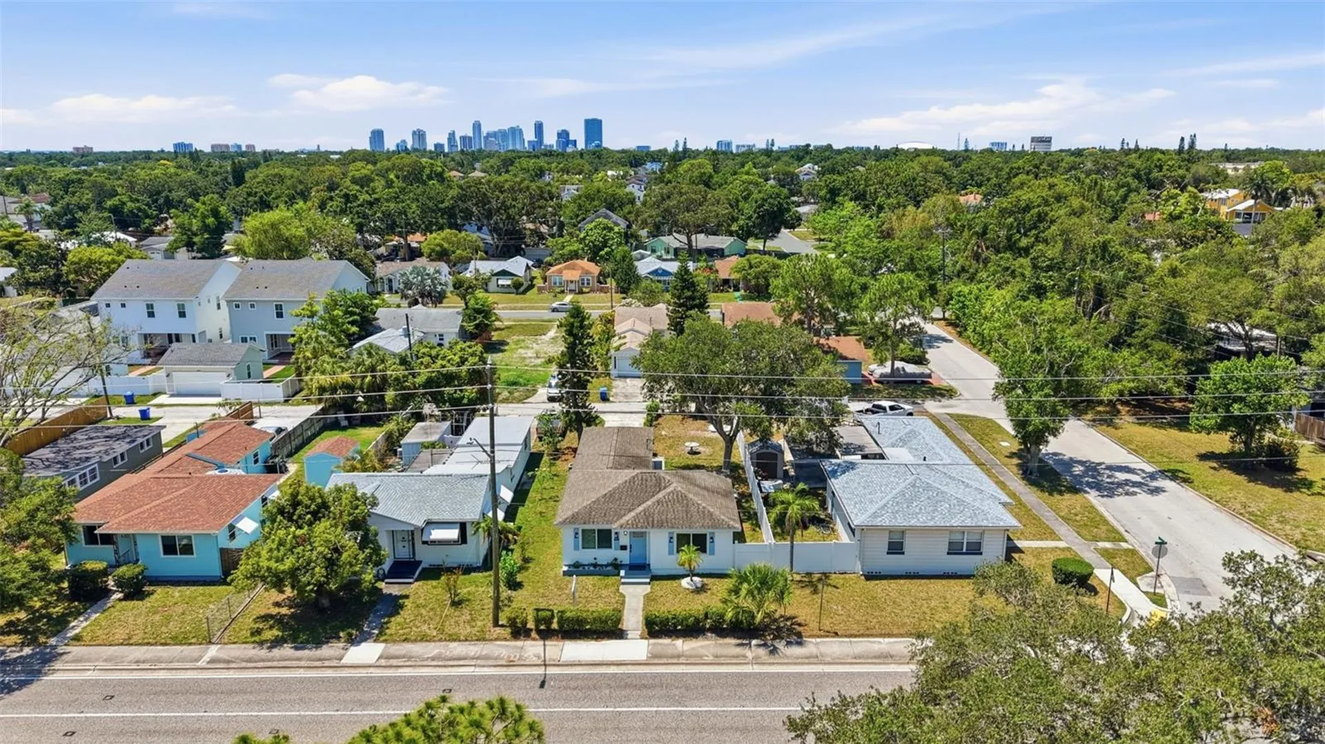 646 38th Avenue N St Petersburg FL 33704