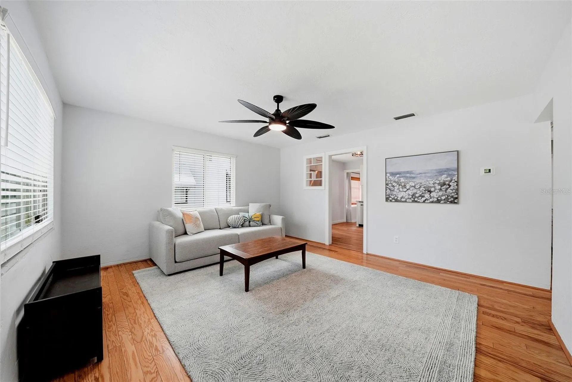646 38th Avenue N St Petersburg FL 33704