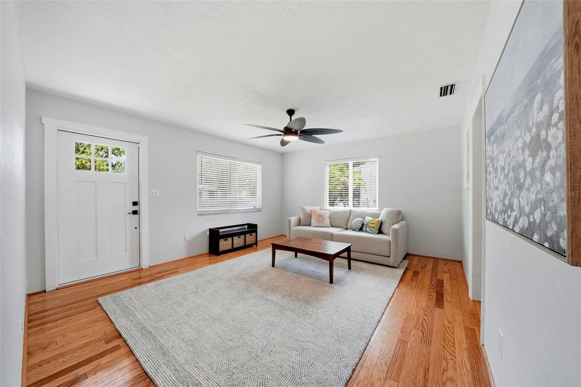 646 38th Avenue N St Petersburg FL 33704