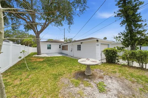 646 38th Avenue N St Petersburg FL 33704