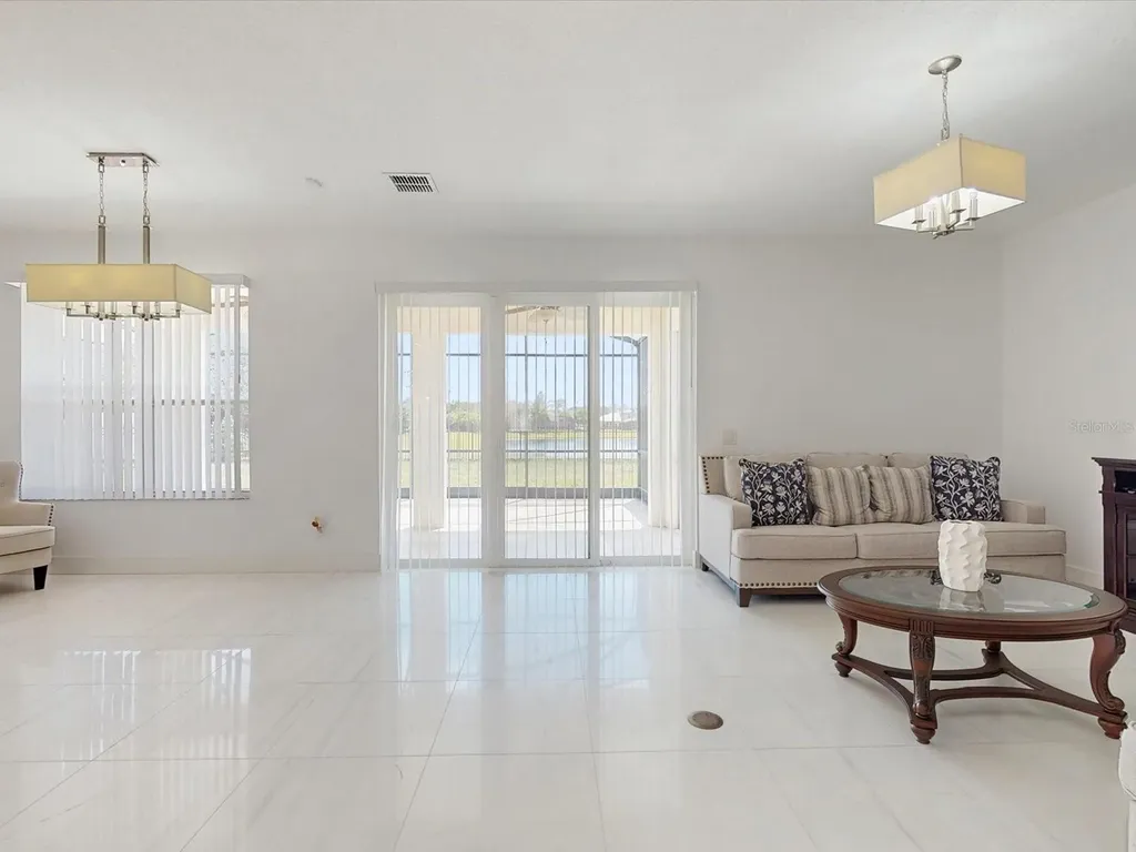 6609 Lake Pembroke Place Orlando FL 32829
