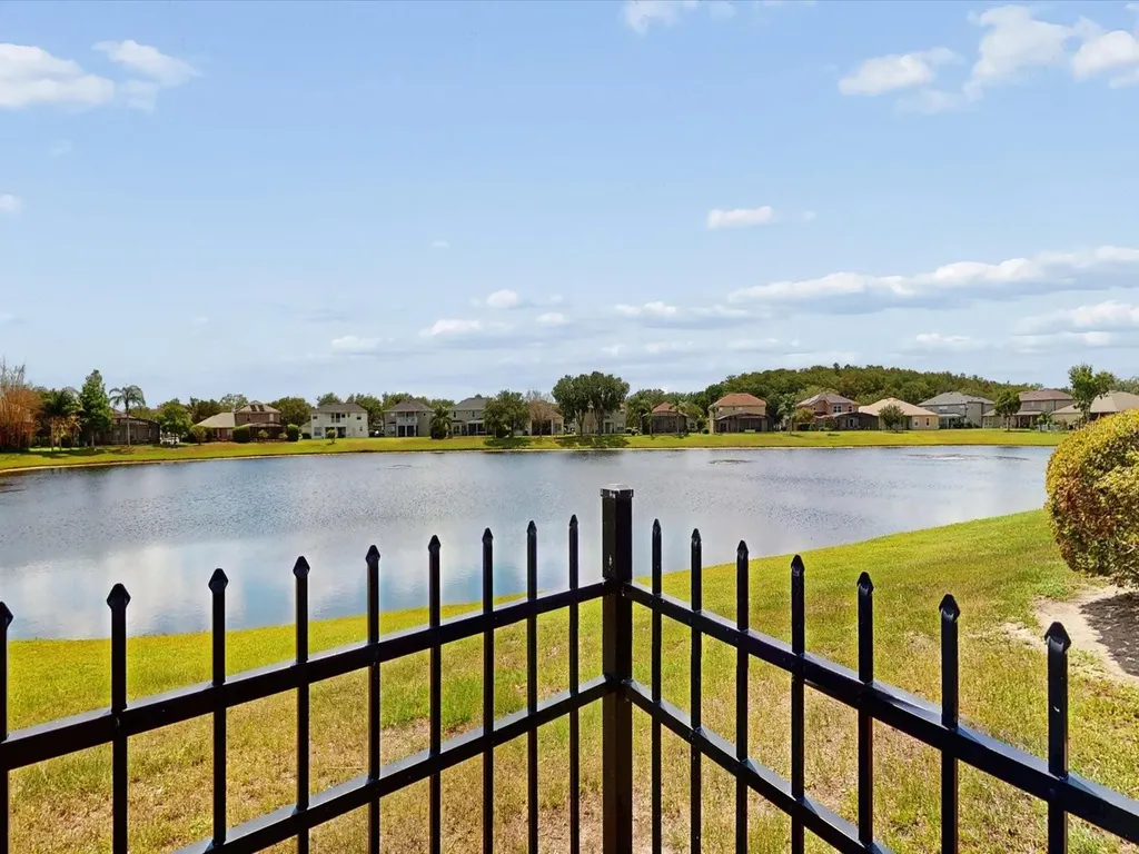 6609 Lake Pembroke Place Orlando FL 32829