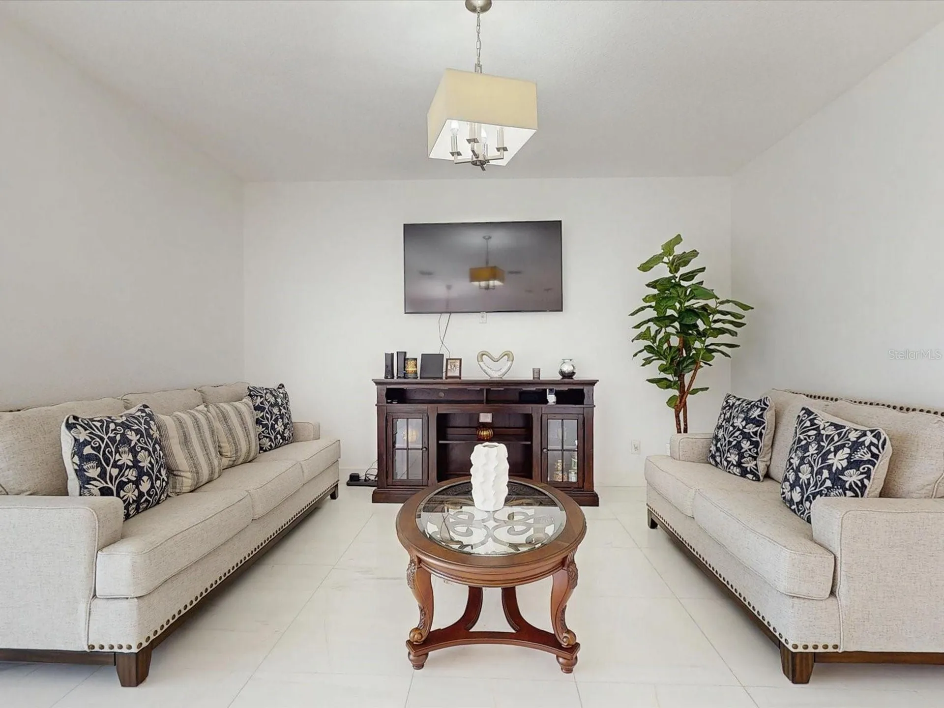 6609 Lake Pembroke Place Orlando FL 32829