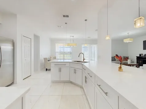 6609 Lake Pembroke Place Orlando FL 32829