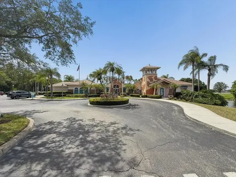 6609 Lake Pembroke Place Orlando FL 32829