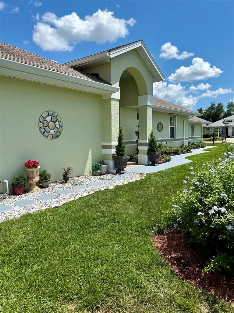 21932 Royal St Georges Lane Leesburg FL 34748