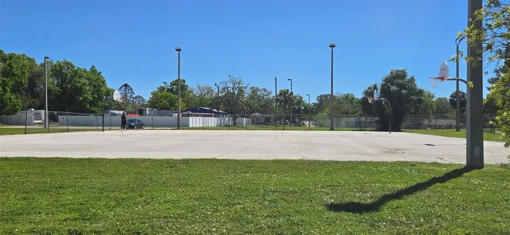 5904 Elm Street New Port Richey FL 34652