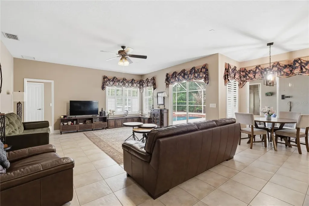 10266 Estuary Drive Tampa FL 33647