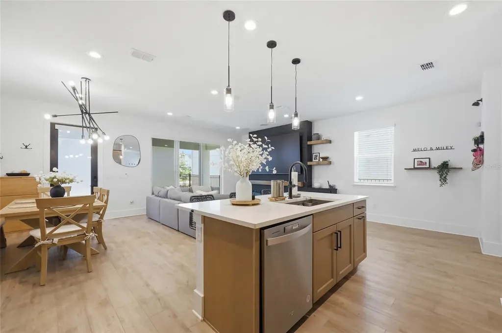 1663 Crowncrest Drive Apopka FL 32703