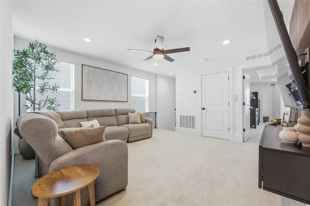 1663 Crowncrest Drive Apopka FL 32703
