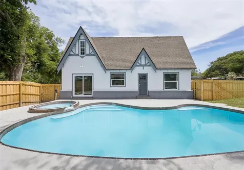 1326 East Avenue Clermont FL 34711