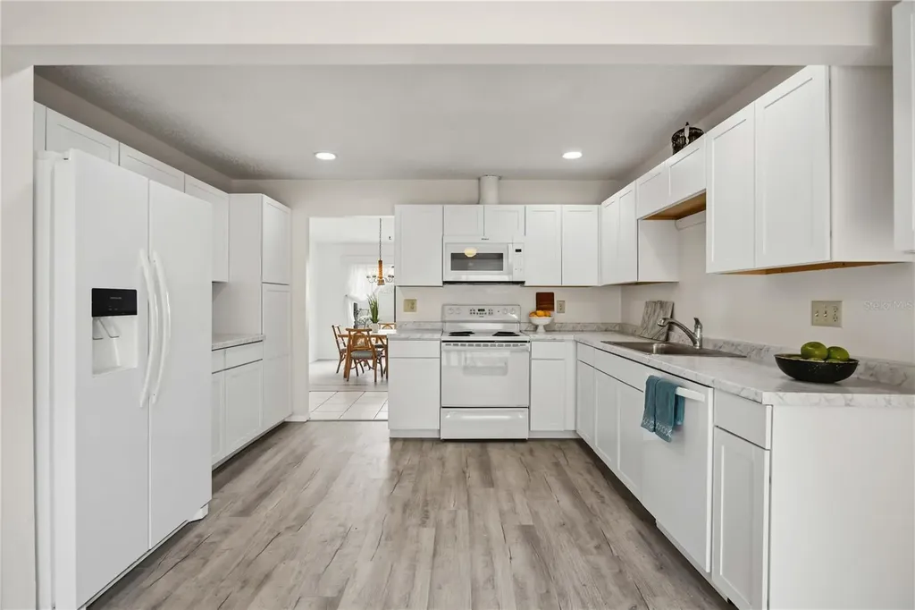98 Drifting Sands Drive Venice FL 34293