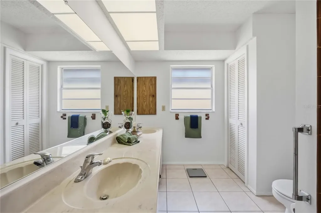 98 Drifting Sands Drive Venice FL 34293