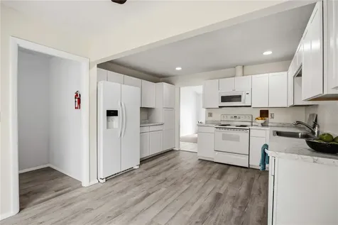 98 Drifting Sands Drive Venice FL 34293