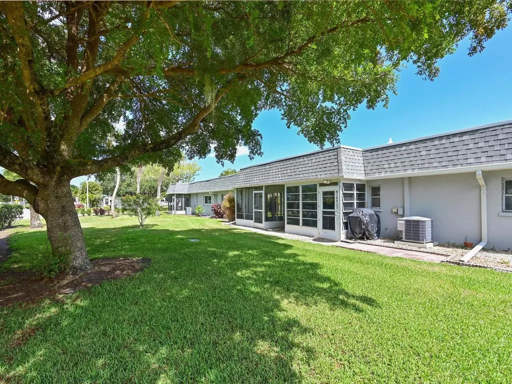 4105 35th Avenue W Bradenton FL 34205
