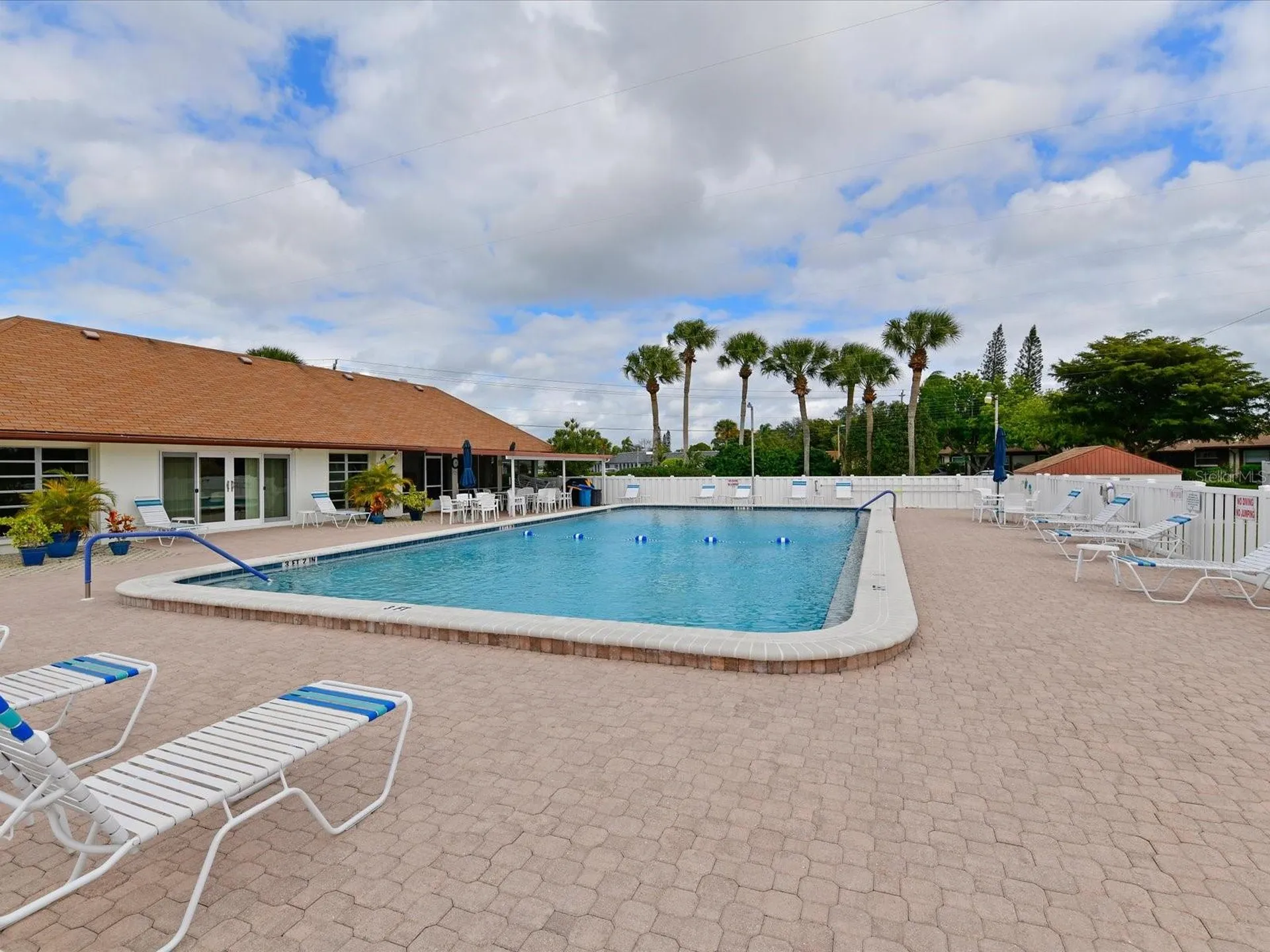 4105 35th Avenue W Bradenton FL 34205