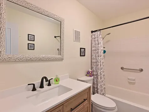 4105 35th Avenue W Bradenton FL 34205