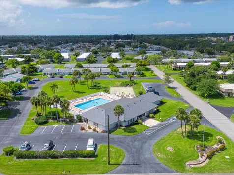 4105 35th Avenue W Bradenton FL 34205