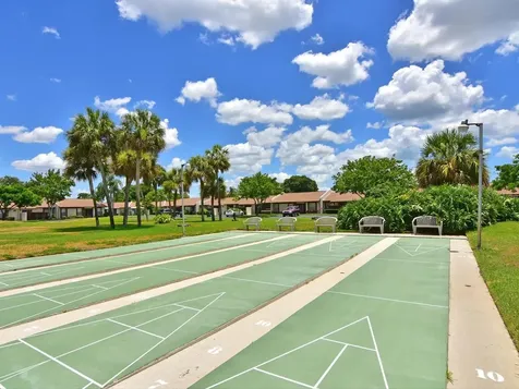 4105 35th Avenue W Bradenton FL 34205