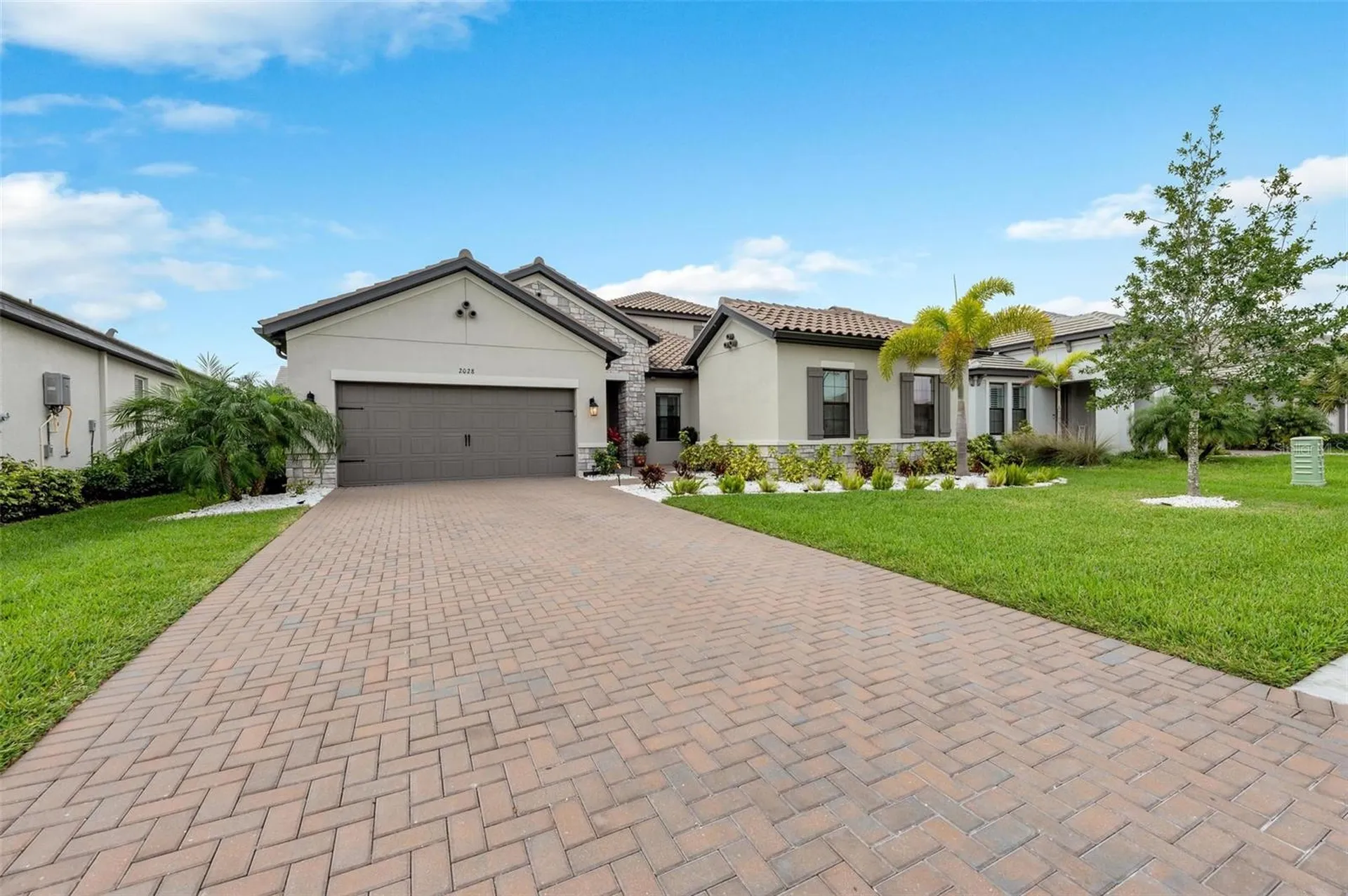 2028 Woodleaf Hammock Court Bradenton FL 34211