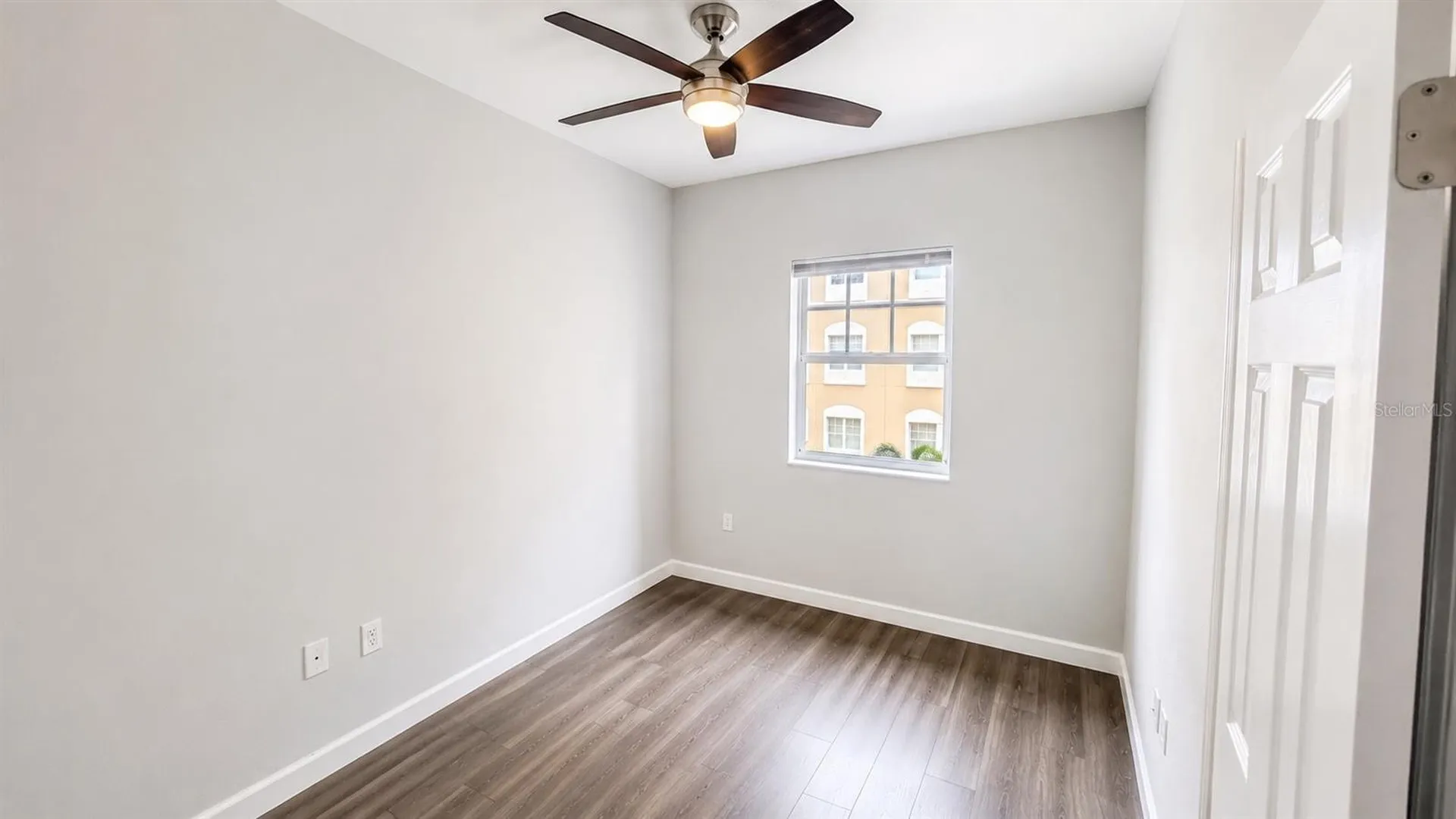 1064 N Tamiami Trail Sarasota FL 34236