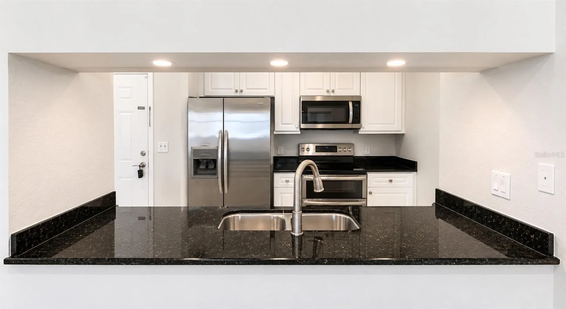 1064 N Tamiami Trail Sarasota FL 34236