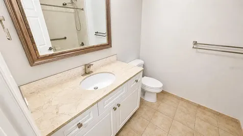 1064 N Tamiami Trail Sarasota FL 34236