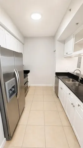 1064 N Tamiami Trail Sarasota FL 34236